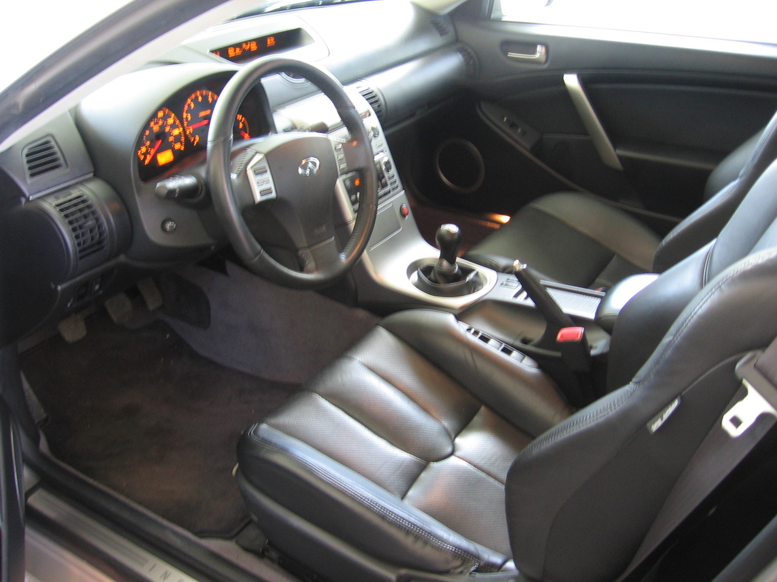 Infiniti G35 Coupe Interior 2007