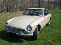 1967 MG MGB Overview 1967 MG MGB Overview