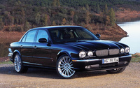 2006 Jaguar XJR Overview 2006 Jaguar XJR Overview