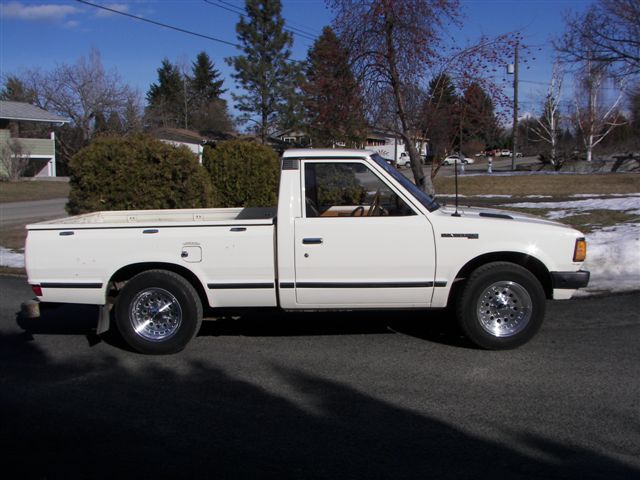 1982 Nissan pickup