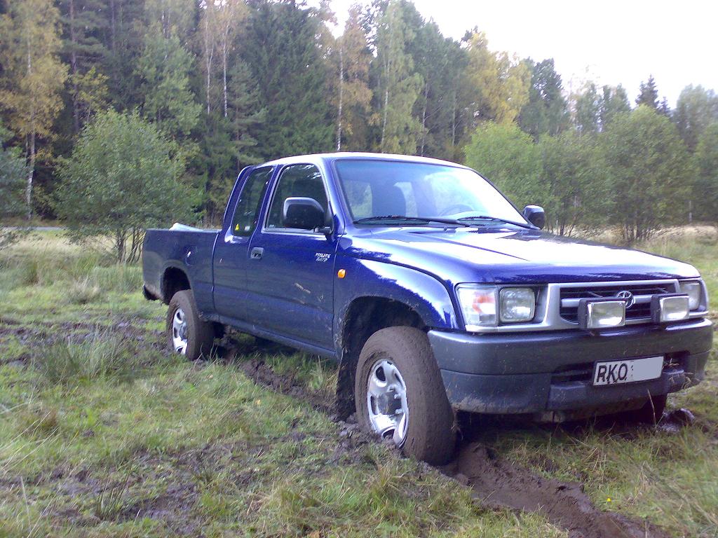 2000 Toyota hilux specifications