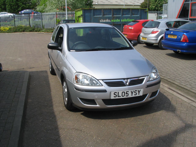 2005 Vauxhall Corsa picture exterior
