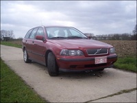 V40 V40