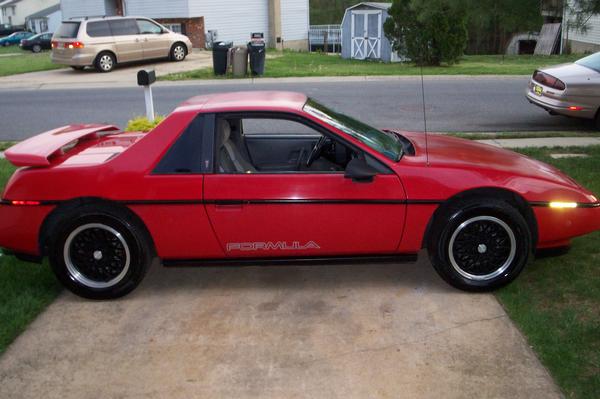 1988 Pontiac Fiero Formula picture exterior