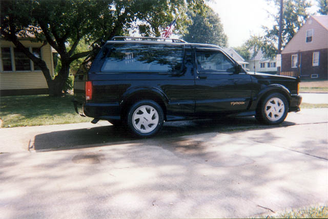 Ratings and reviews on a 1993 gmc typhoon #3