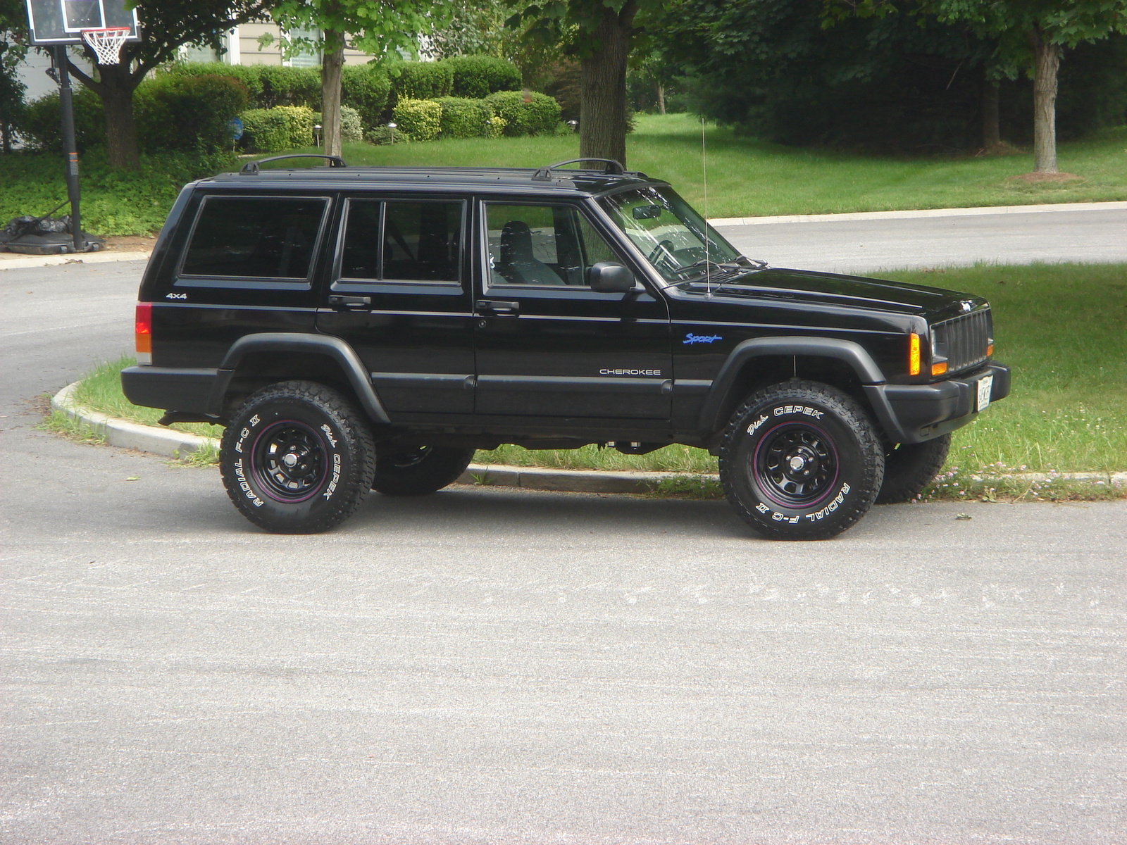 1997 Jeep grand cherokee laredo tires