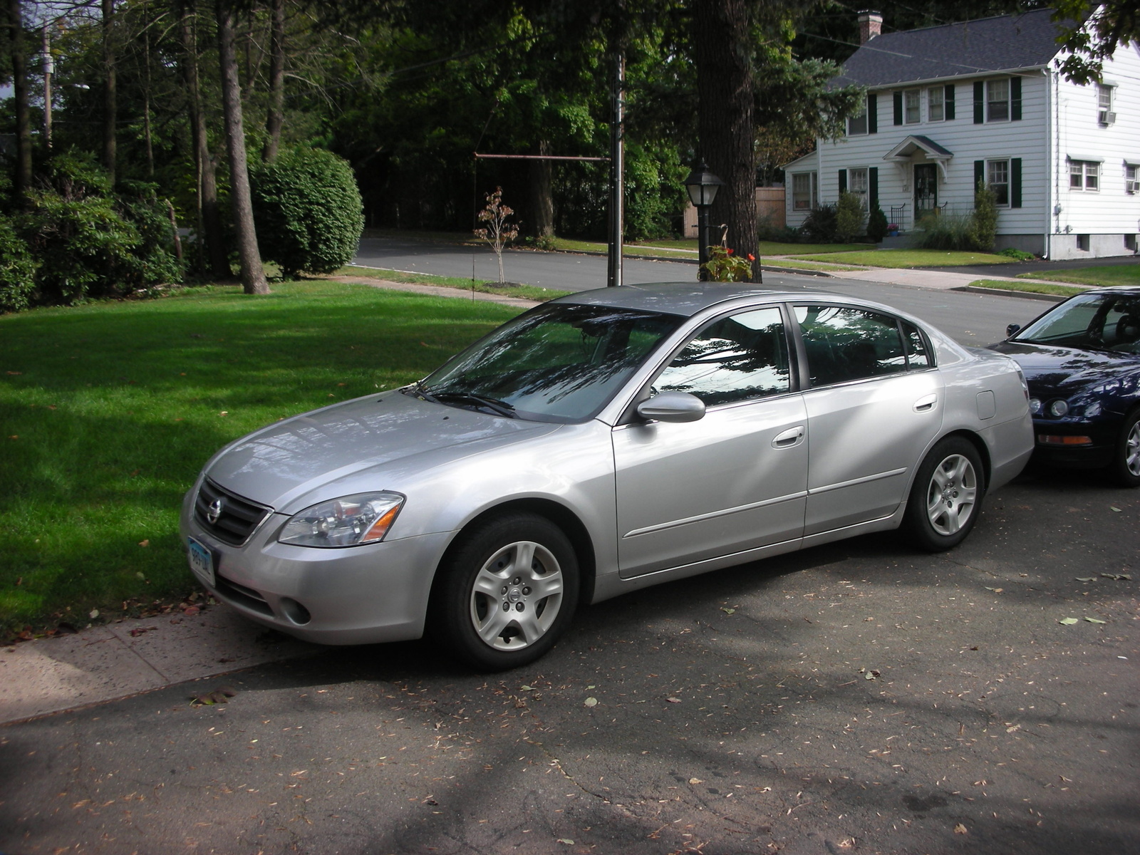 What is the gas mileage for a 2002 nissan altima #5