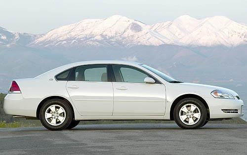 2009 Chevrolet Impala LT Right Side View manufacturer exterior