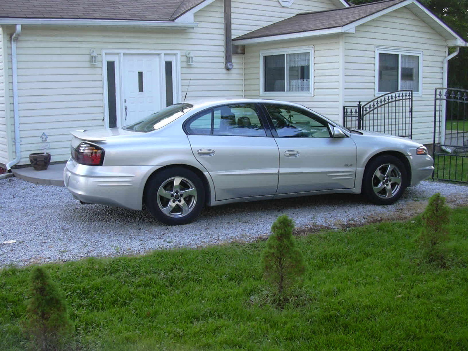 2002 Pontiac Bonneville SLE - Pictures - 2002 Pontiac Bonneville SLE ...