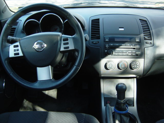 2005 Nissan altima interior photos