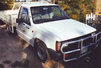 1995 Mitsubishi Triton Overview 1995 Mitsubishi Triton Overview