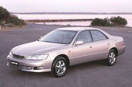 1999 Lexus ES 300 4 Dr STD 