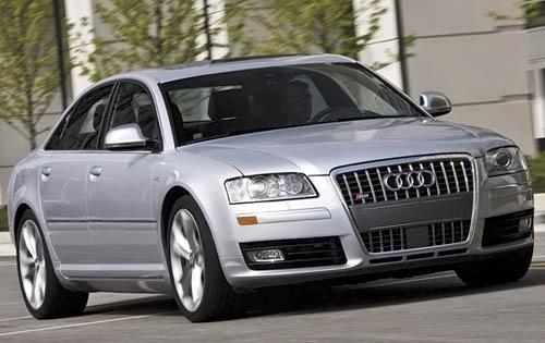 2007 Audi S8