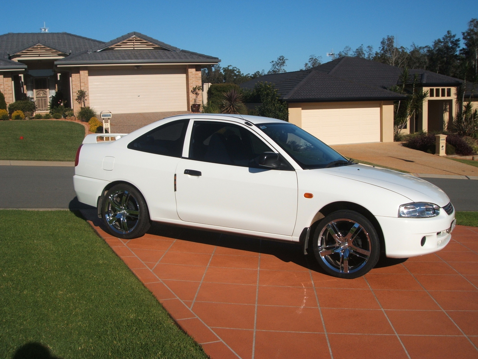 2003 Mitsubishi Lancer Sportback LS related infomation,specifications