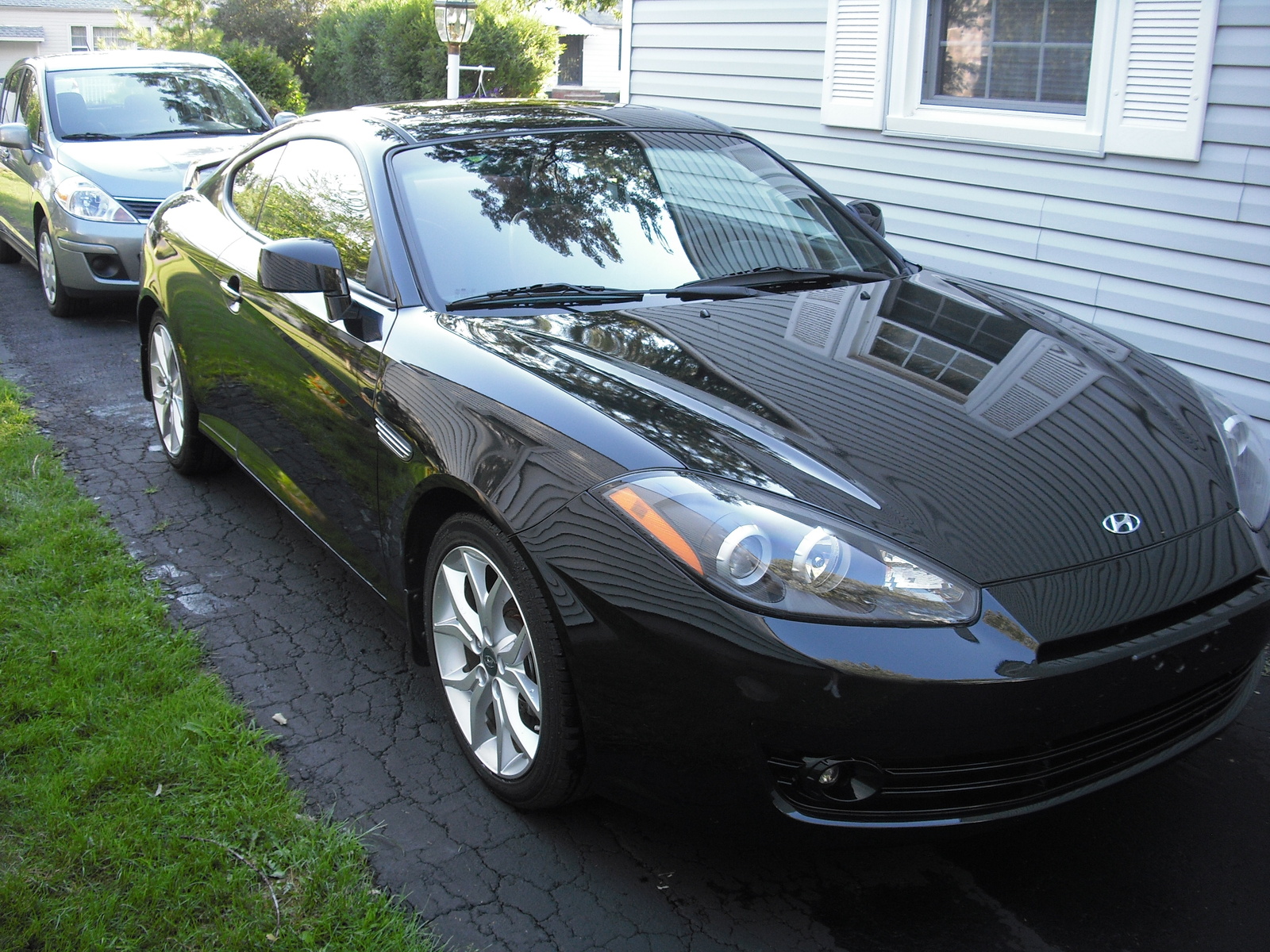 Steal This Deal: 2008 Hyundai Tiburon   Check Out The Photos! - hd2eb1r