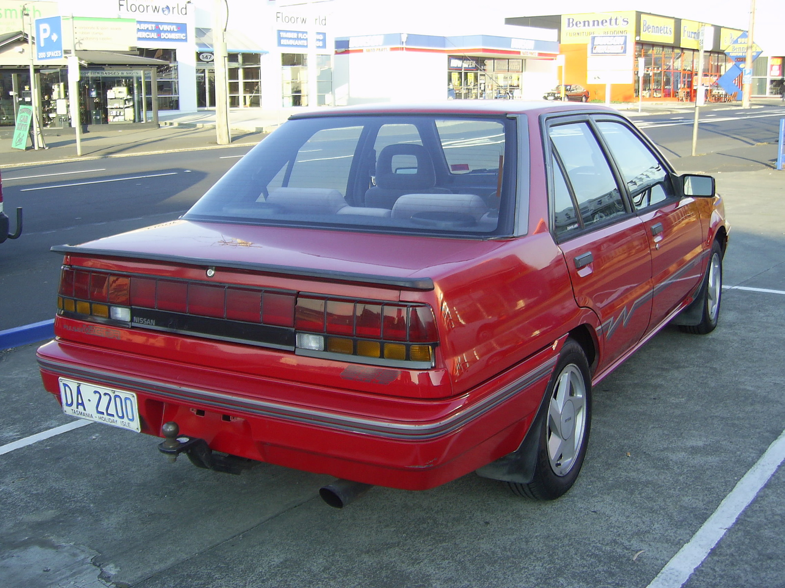 Nissan pulsar q 1990 model