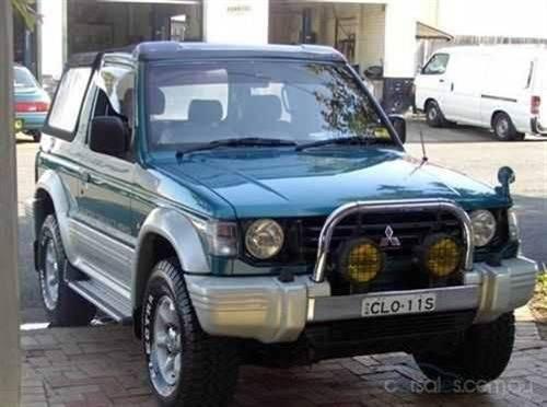 Mitsubishi Pajero. 1994 Mitsubishi Pajero picture