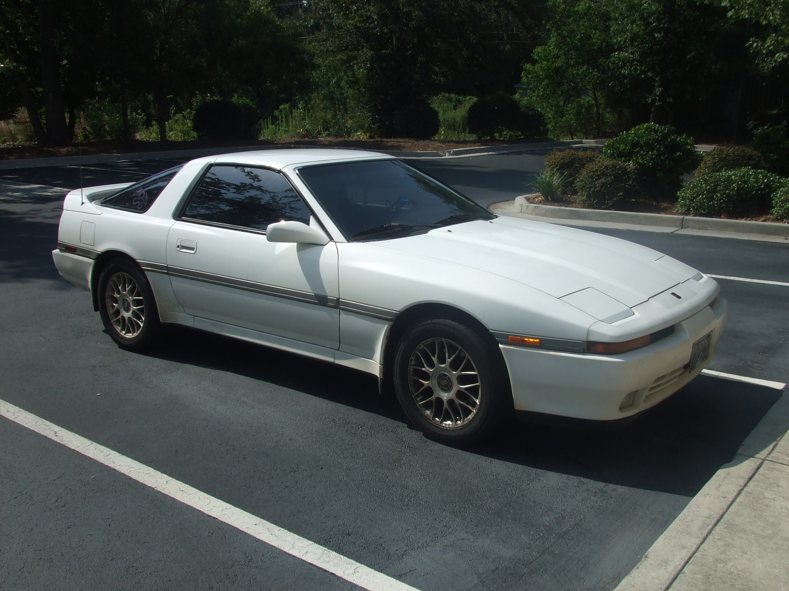 pictures of 1990 toyota supra #4