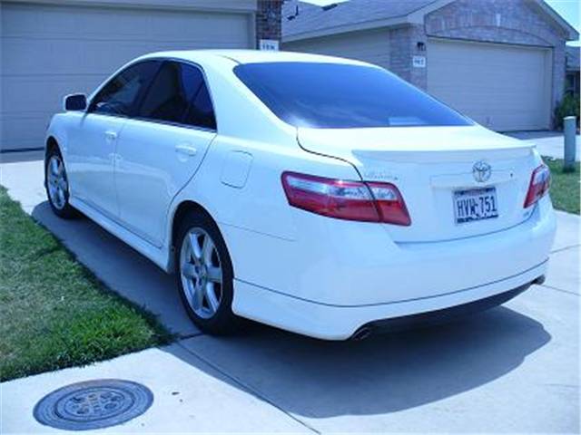 2009 Toyota camry le v6 mpg