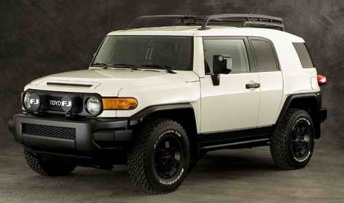 2009_toyota_fj_cruiser_4wd_mt-pic-37446.jpeg