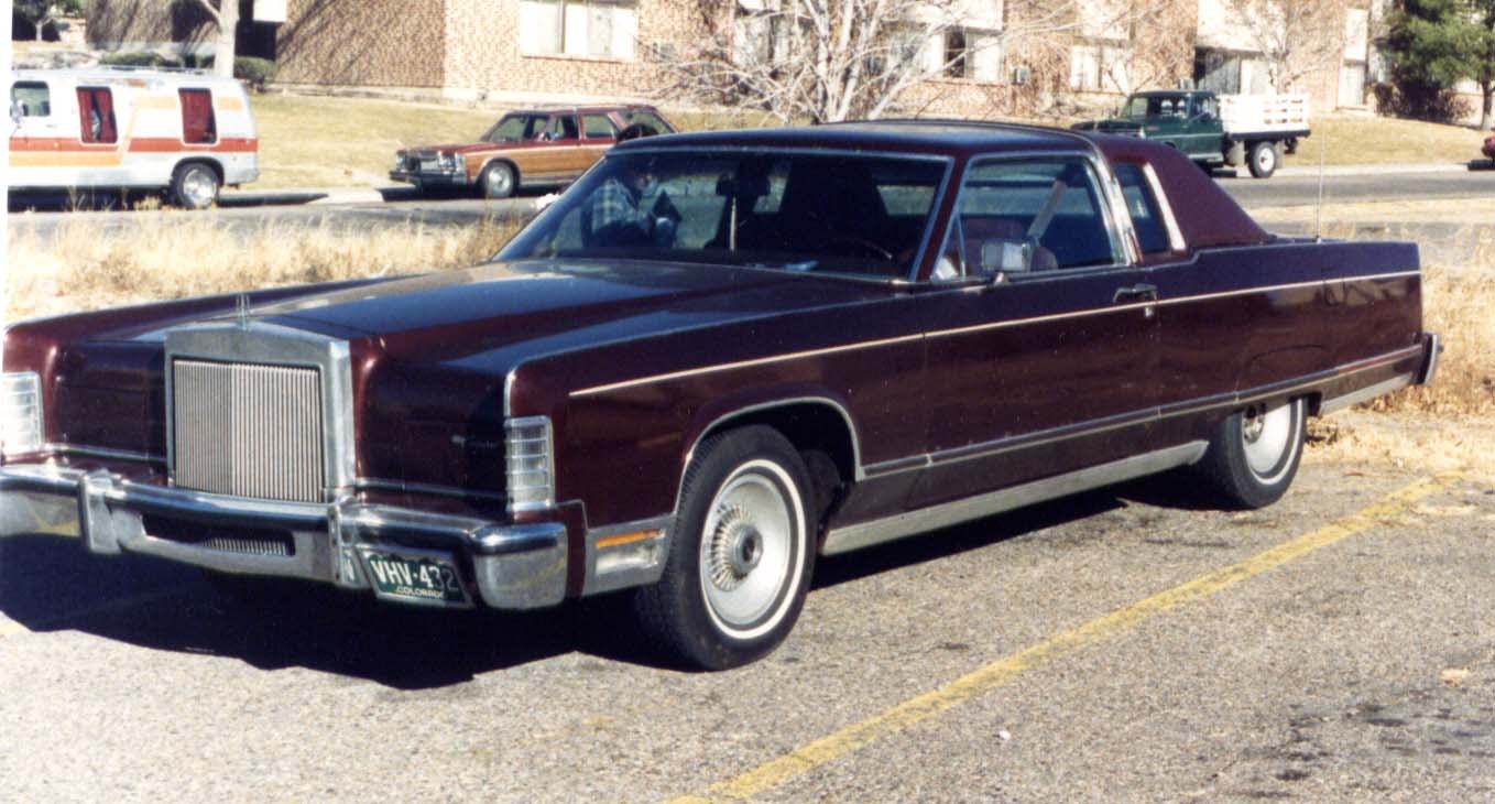 1977_lincoln_continental-pic-64384.jpeg