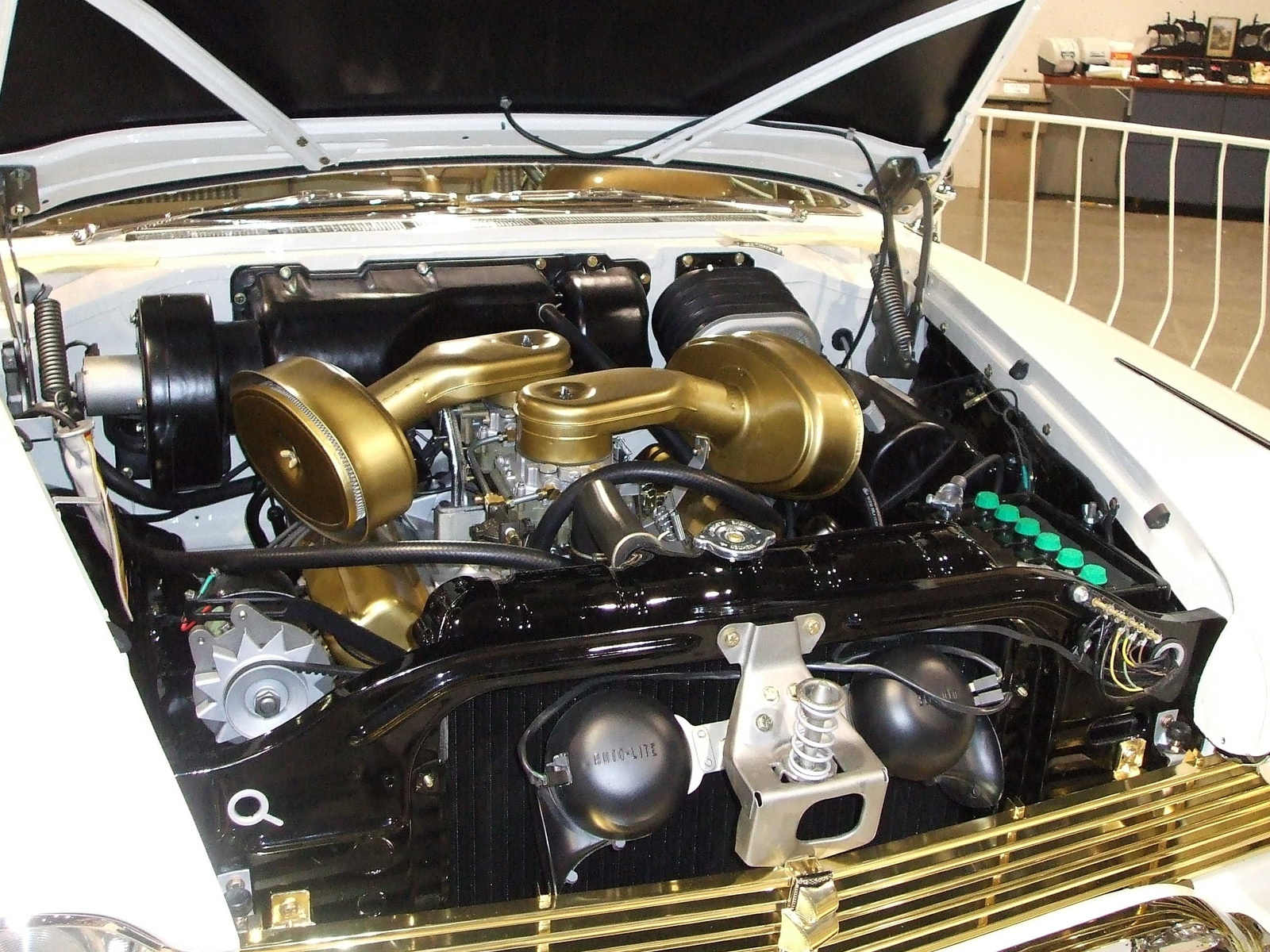 Plymouth Fury 58 1957_plymouth_fury-pic-32617