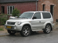 2002 Toyota Land Cruiser Overview 2002 Toyota Land Cruiser Overview