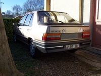 1986 Peugeot 309 Overview 1986 Peugeot 309 Overview
