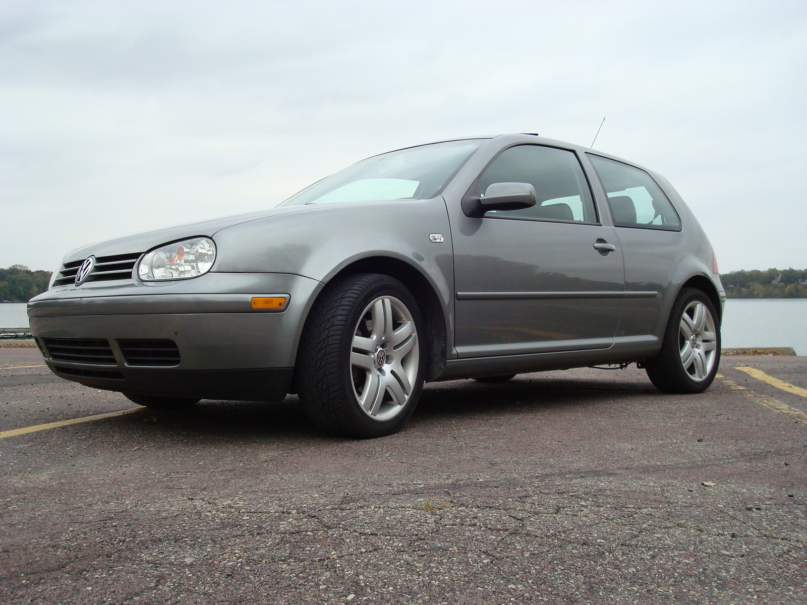 2003_volkswagen_gti_vr6-pic-40863.jpeg
