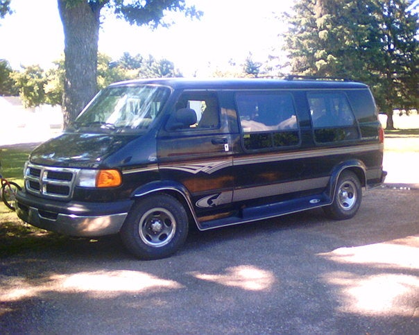 1998 Dodge Ram Van picture, exterior