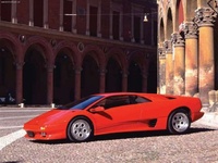 1993 Lamborghini Diablo Overview 1993 Lamborghini Diablo Overview