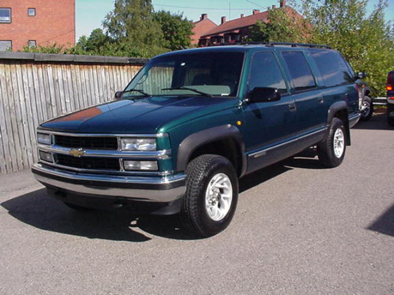 1996 Chevrolet Suburban 4 Dr K1500 4WD SUV picture, exterior