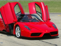 Enzo Enzo