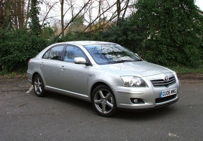 toyota avensis 2005 car review #3