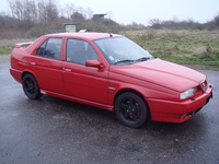 1992 Alfa Romeo 155 Overview 1992 Alfa Romeo 155 Overview