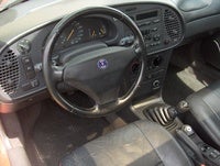 1995 saab interior