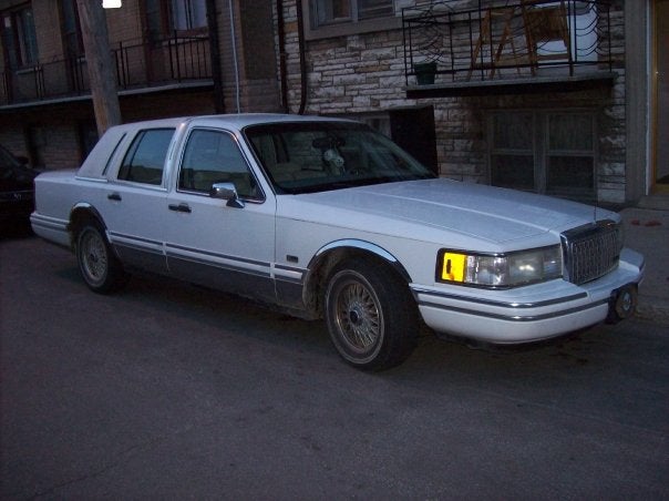 Lincoln Town Car Lowrider. +lincoln+town+car+lowrider