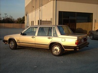 1986 Volvo 760 Overview 1986 Volvo 760 Overview