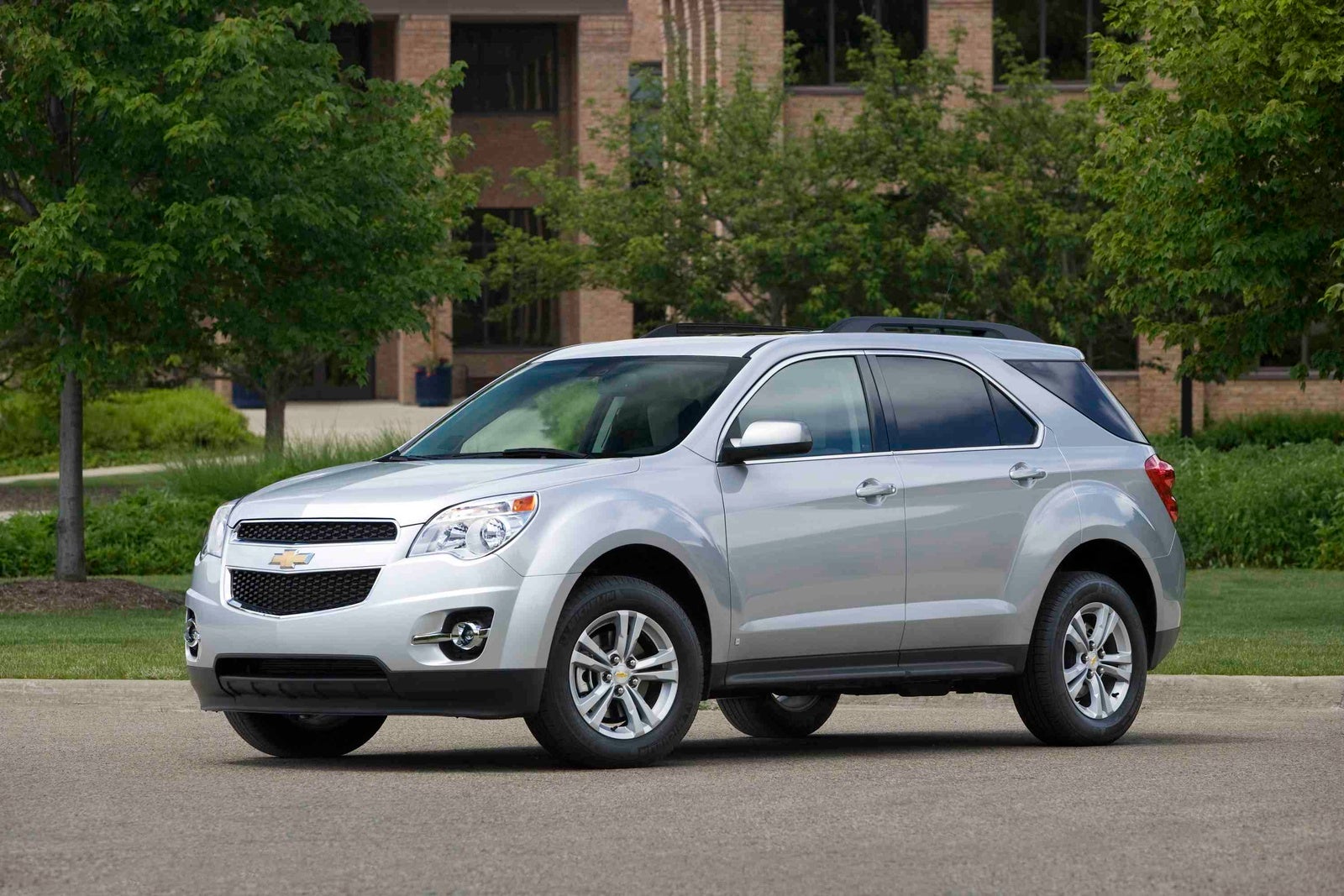 Cars Tuning: 2010 Chevrolet Equinox Pictures
