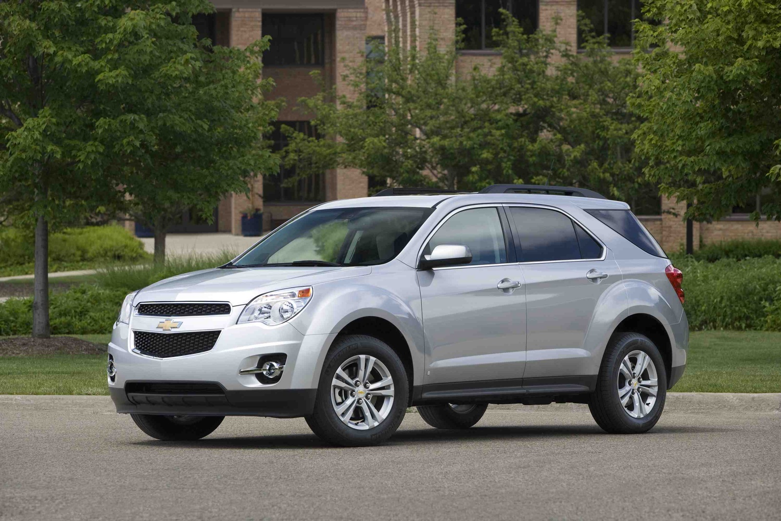 2010-chevrolet-equinox-pic-25716.jpeg