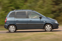 2006 Hyundai Matrix Overview 2006 Hyundai Matrix Overview