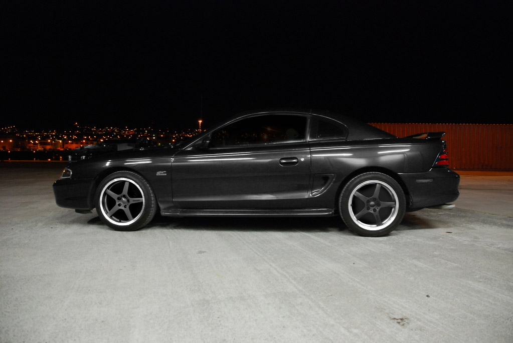 (Ford Mustang 2 Dr GT ) 1995 Ford Mustang. (Ford Mustang 2 Dr GT )