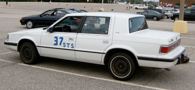 1991 Dodge Dynasty 4 Dr LE Sedan picture, exterior