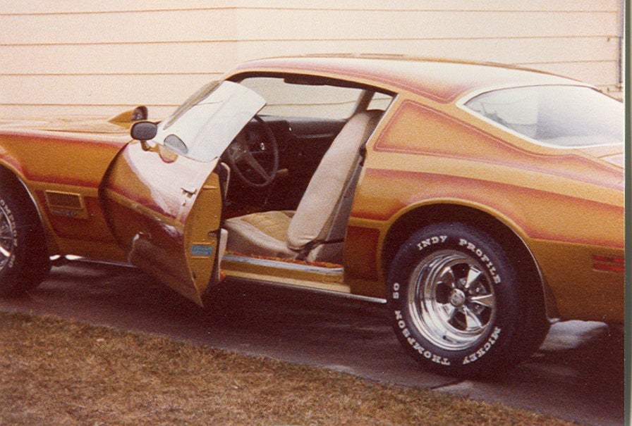 1971 Pontiac Firebird sweet ass bird exterior