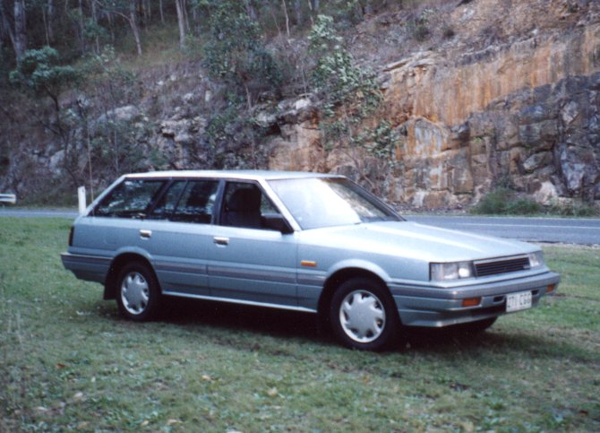 1990 Nissan pintara review #5