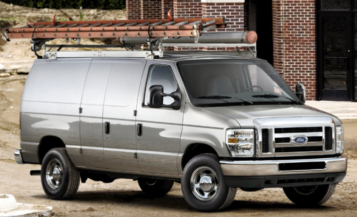 2010 Ford E-Series Passenger