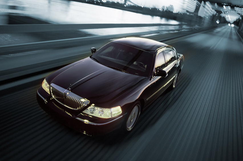 2010 Lincoln Town Car