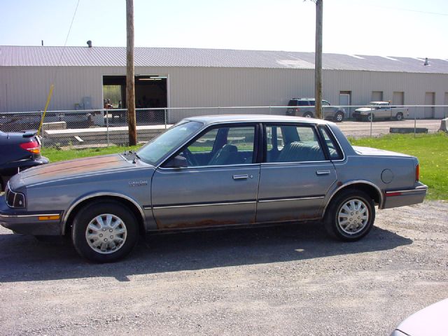 1987 Oldsmobile Cutlass Ciera picture exterior