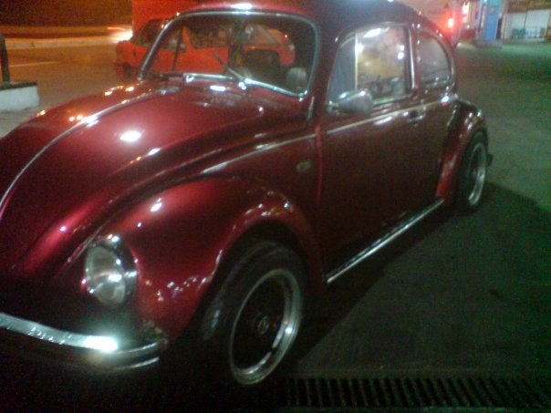 Volkswagen made minor changes to its popular Beetle for 1960