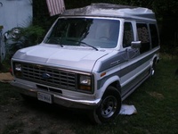 1990 Ford E-150 Overview 1990 Ford E-150 Overview